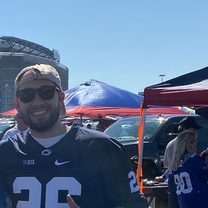 Meet your Posher, Cj